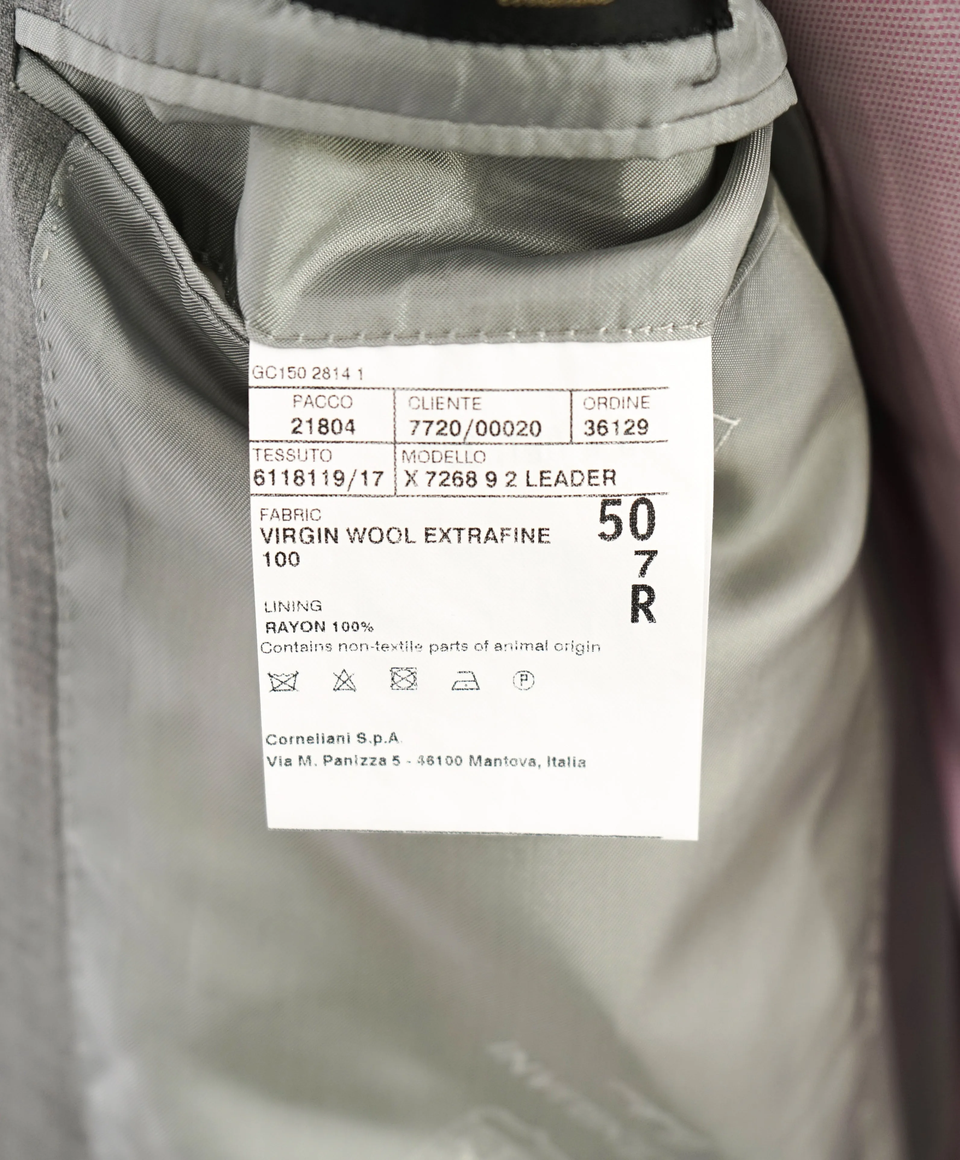 $2,395 CORNELIANI - "SUPER FINE WOOL" Light Gray 15,75 Microns Suit - 40R