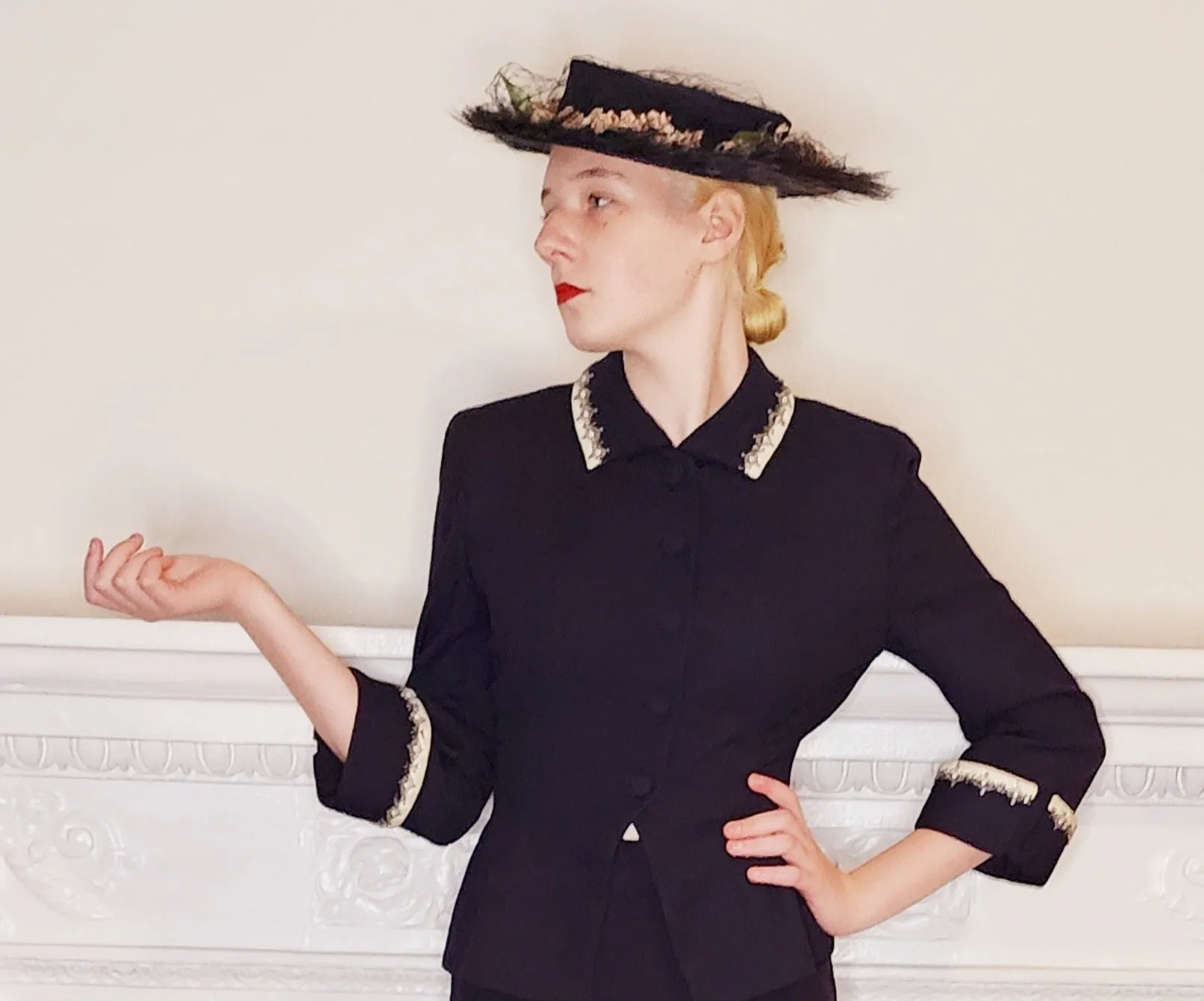 40s or 50s Navy Blue Wool Blazer w/Beaded Embroidery Bramson