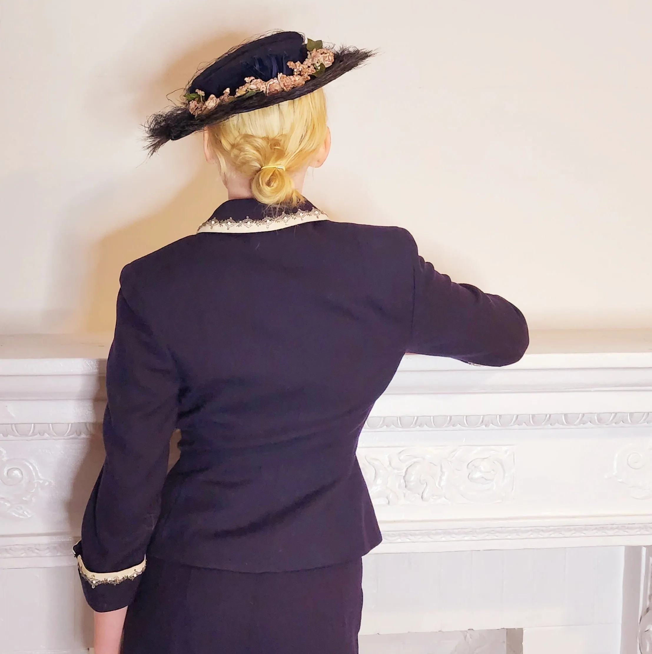 40s or 50s Navy Blue Wool Blazer w/Beaded Embroidery Bramson