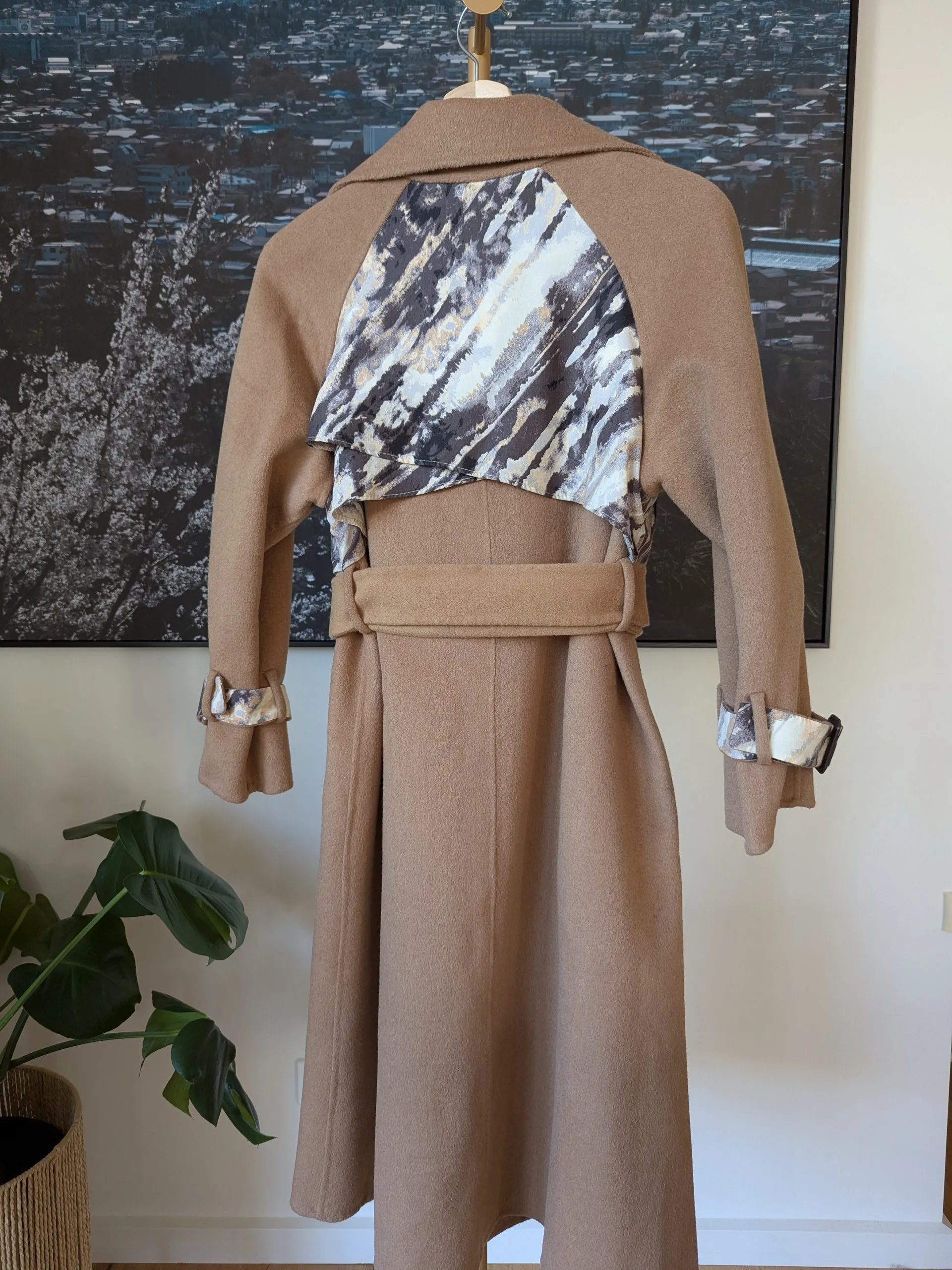 Brand New 100% Wool Coat Size 6-8 FREE SHIPPING High Quality Wool 138