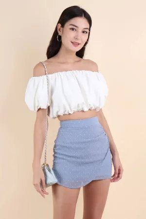 CECIL OFF SHOULDER TOP IN WHITE