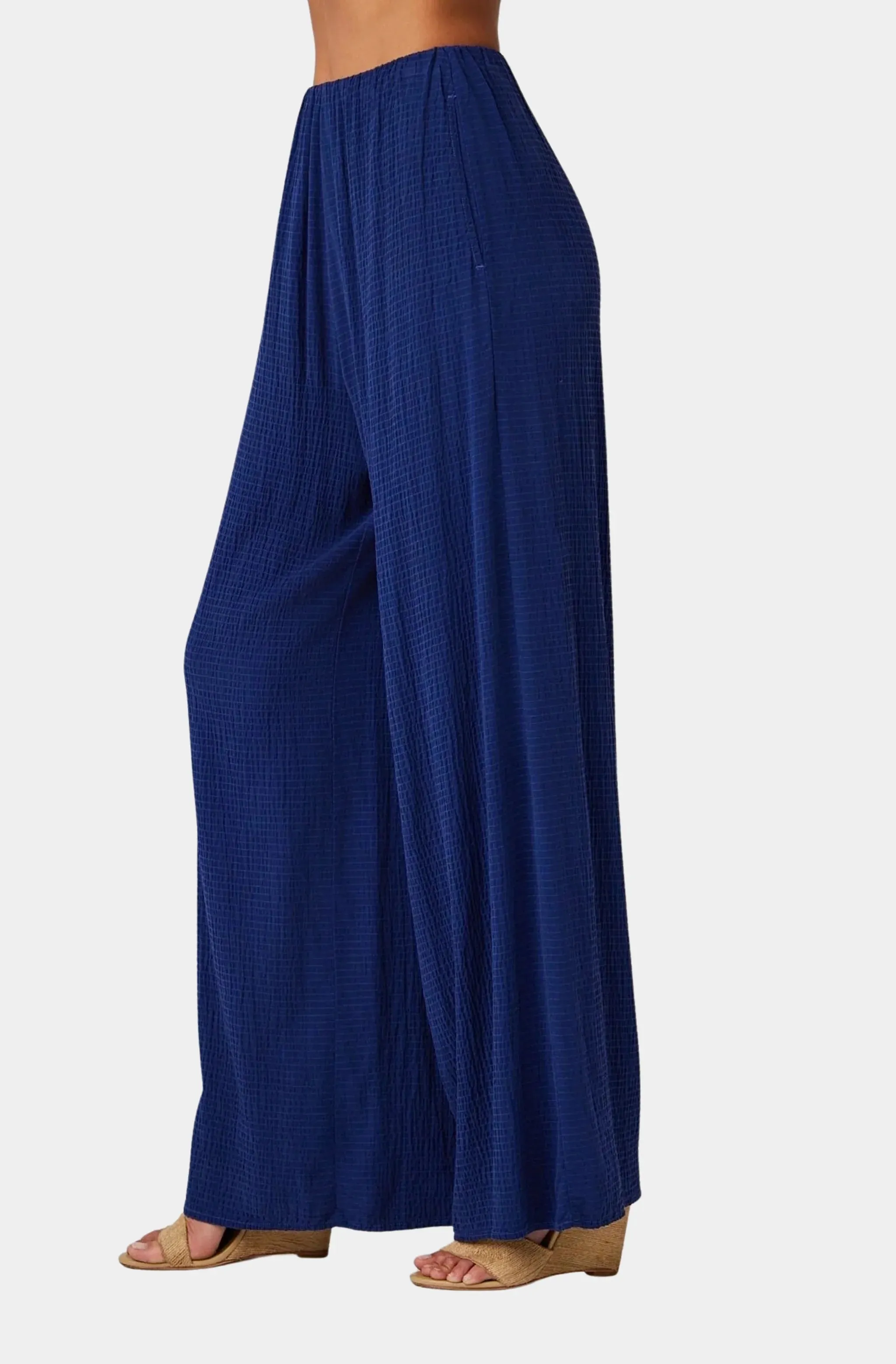 Clean Wide Leg Pant