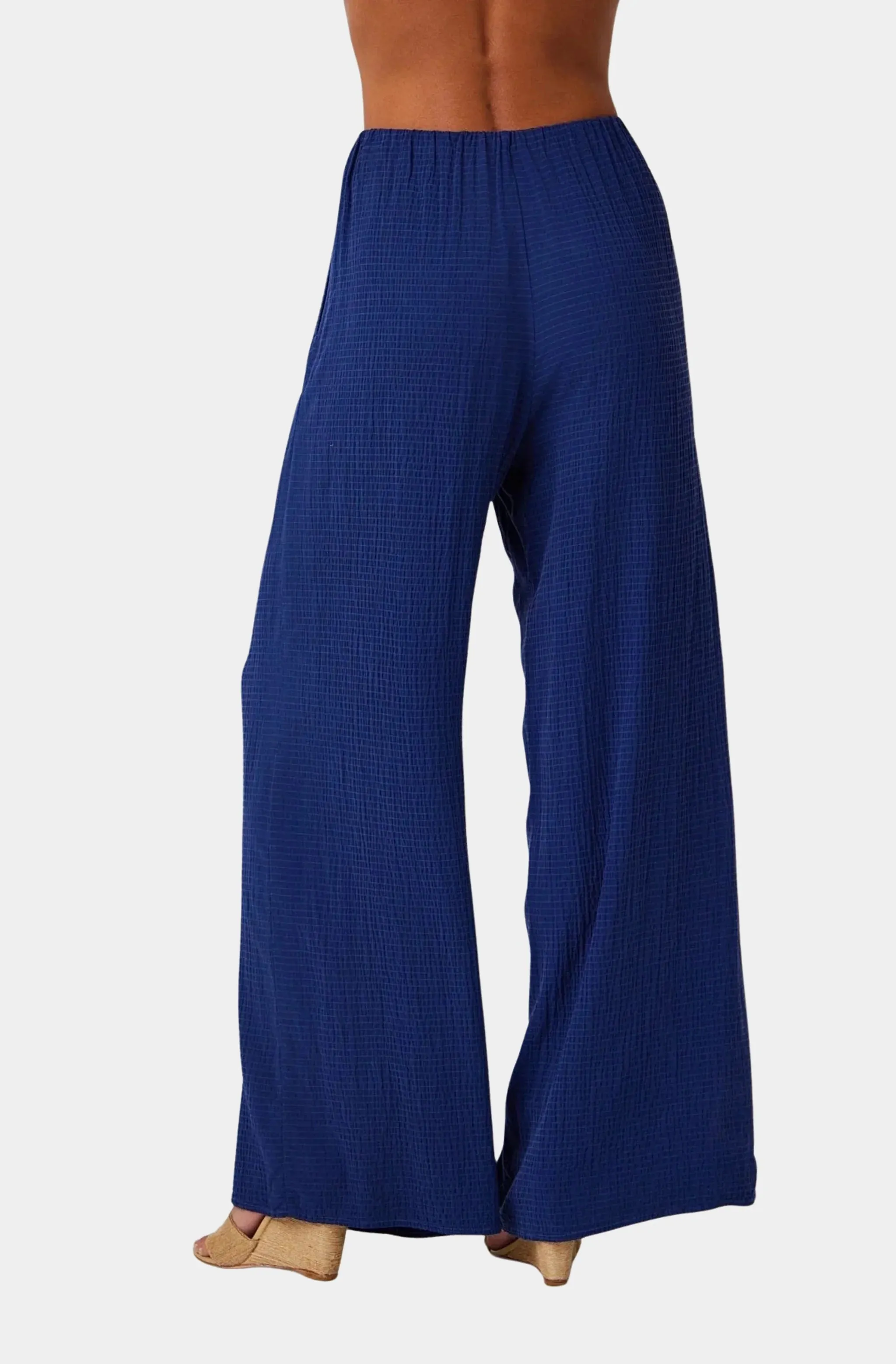 Clean Wide Leg Pant