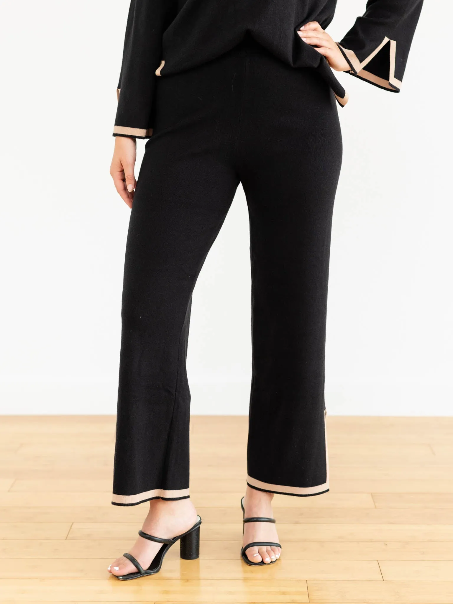 Contrasting Hem Sweater Pant