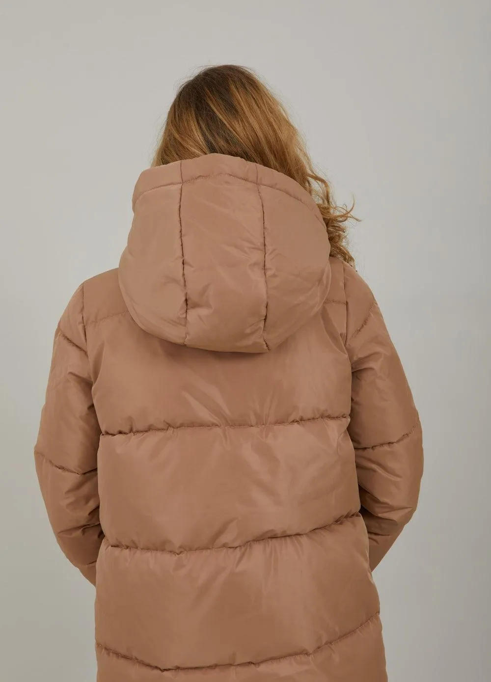COSTER COPENHAGEN - Long Puffer Jacket COGNAC