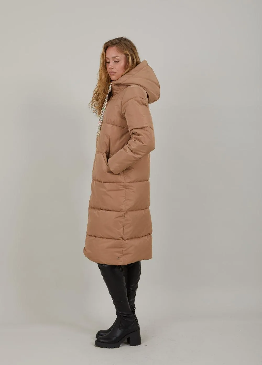 COSTER COPENHAGEN - Long Puffer Jacket COGNAC