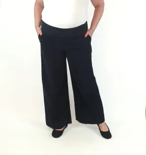 Essaye by Surface Art navy chunky cord wide leg pants size XL