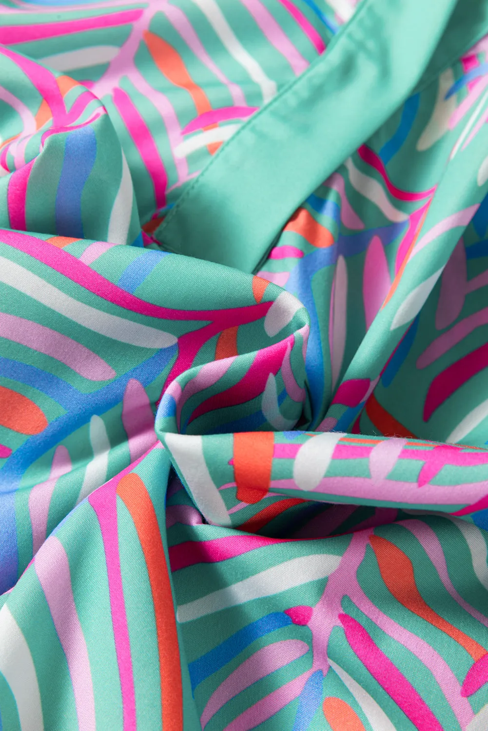 Geometric Print Shift Dress with Split Neck and Bracelet Sleeves