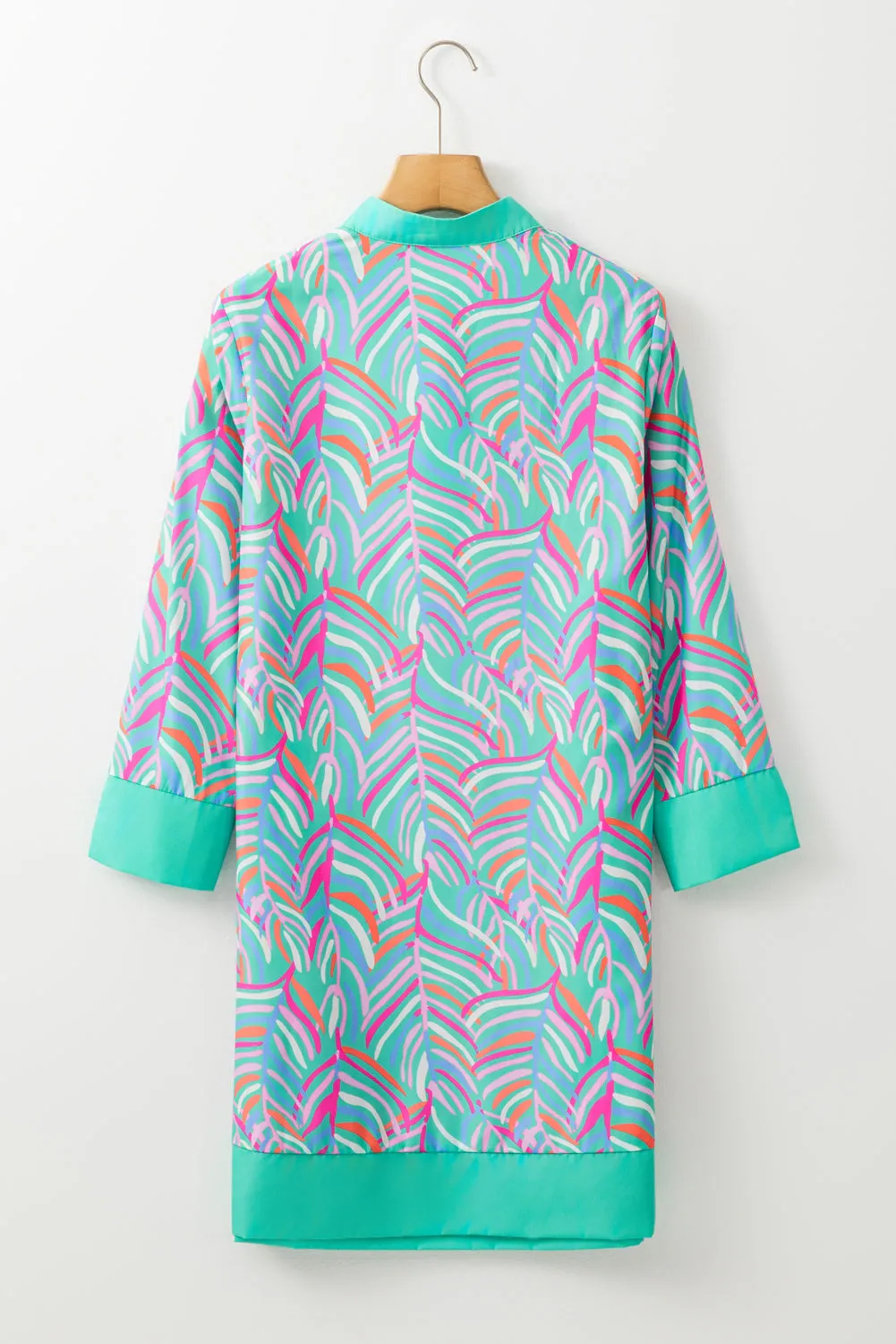 Geometric Print Shift Dress with Split Neck and Bracelet Sleeves