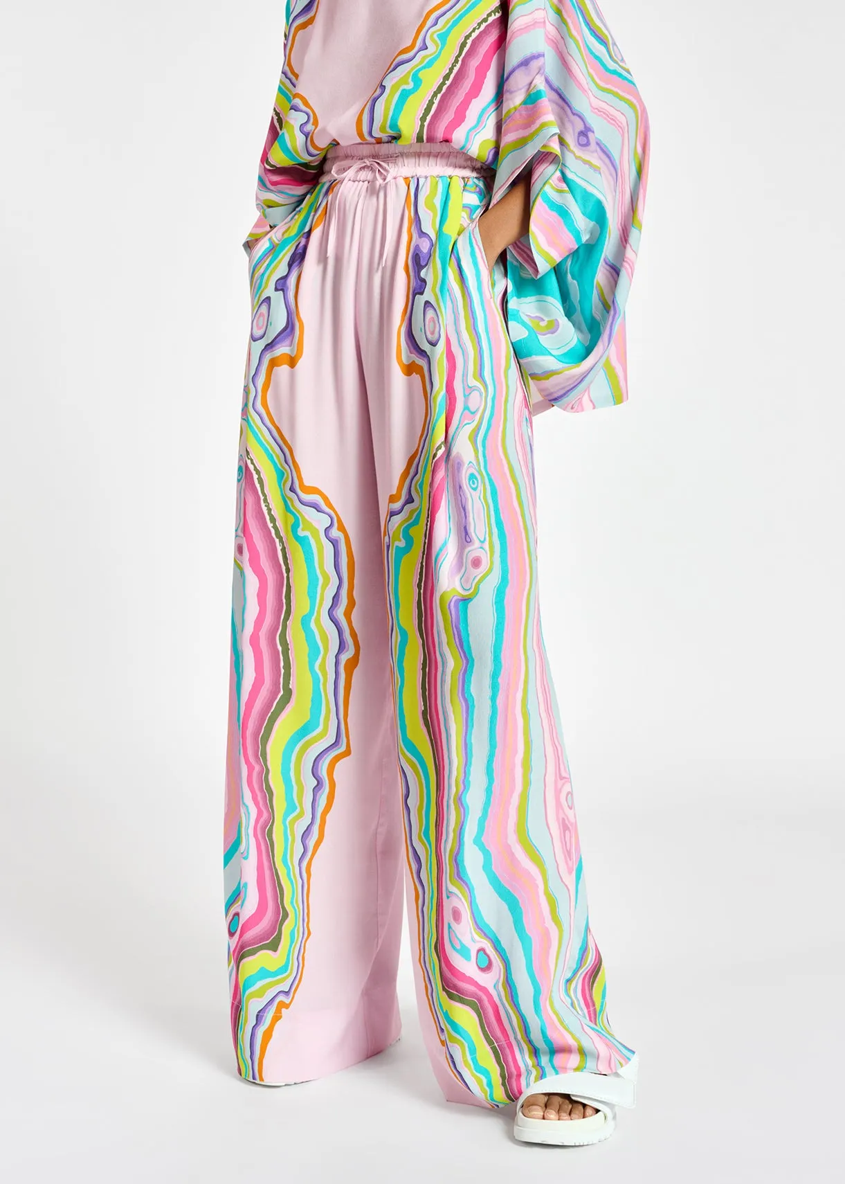 Lilac wide-leg pants with multicolor print