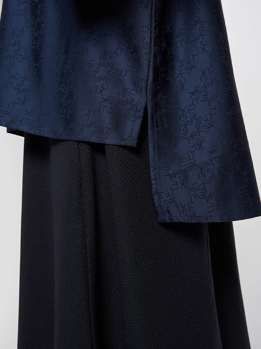 LIORA DROPSHOULDER TOP NAVY