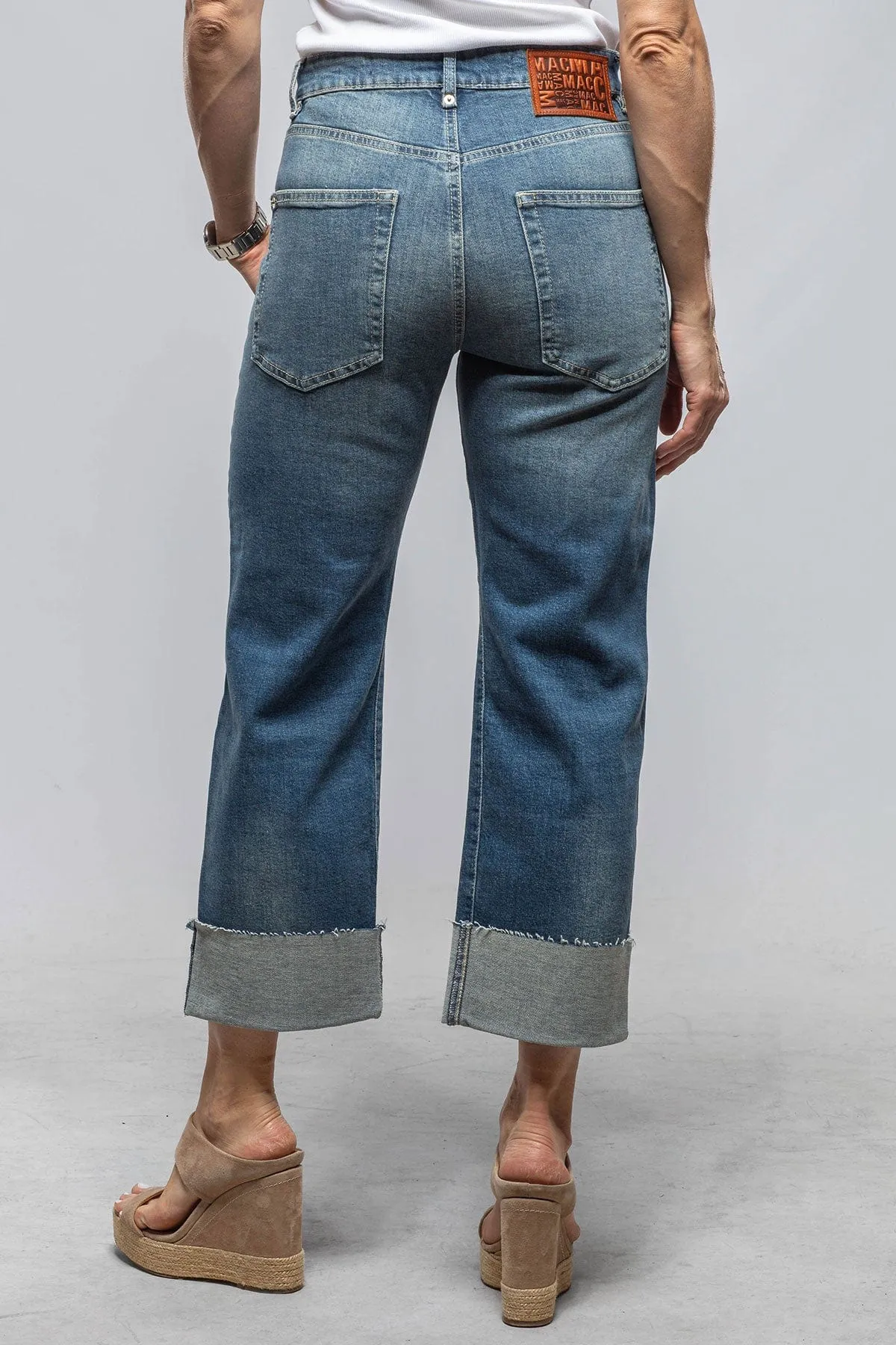 MAC Dream Baggy Straight In Mid Blue Commercial Authentic
