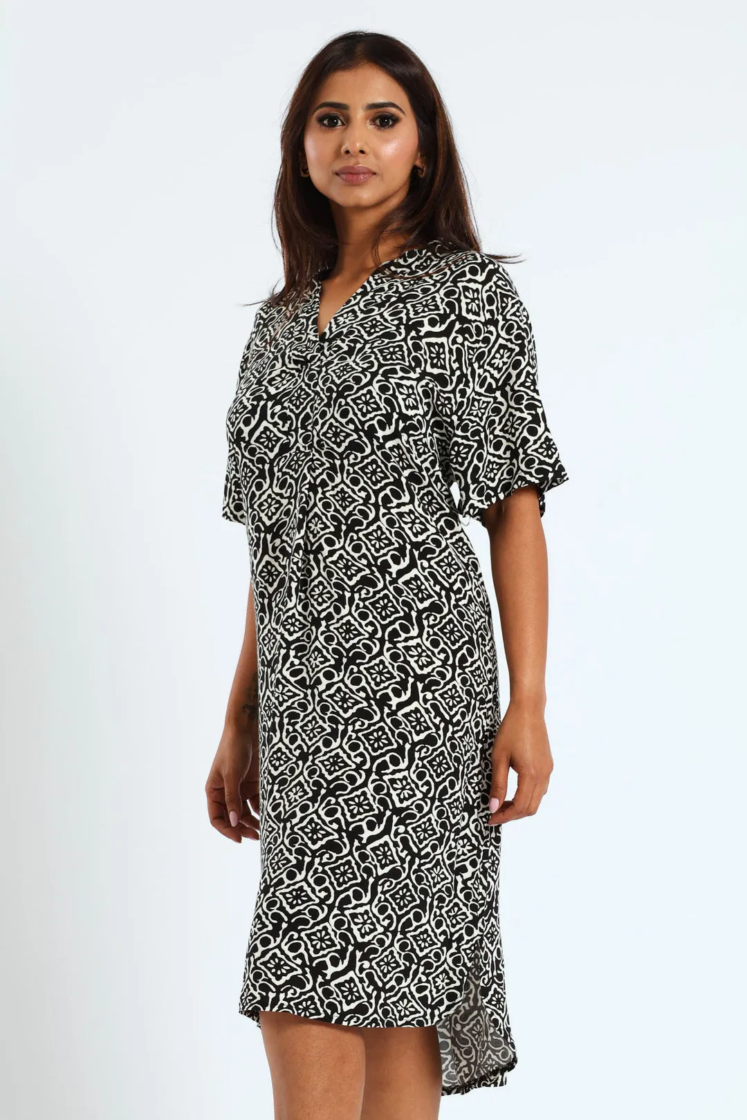 MANDARIN PRINTED SHIFT DRESS - BLACK/WHITE