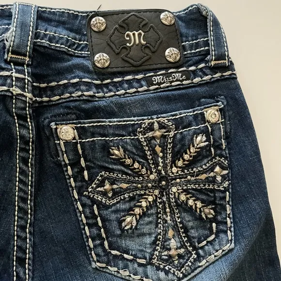 Miss Me Dark wash jeans cross embellishments signature rise boot cut jeans - 27