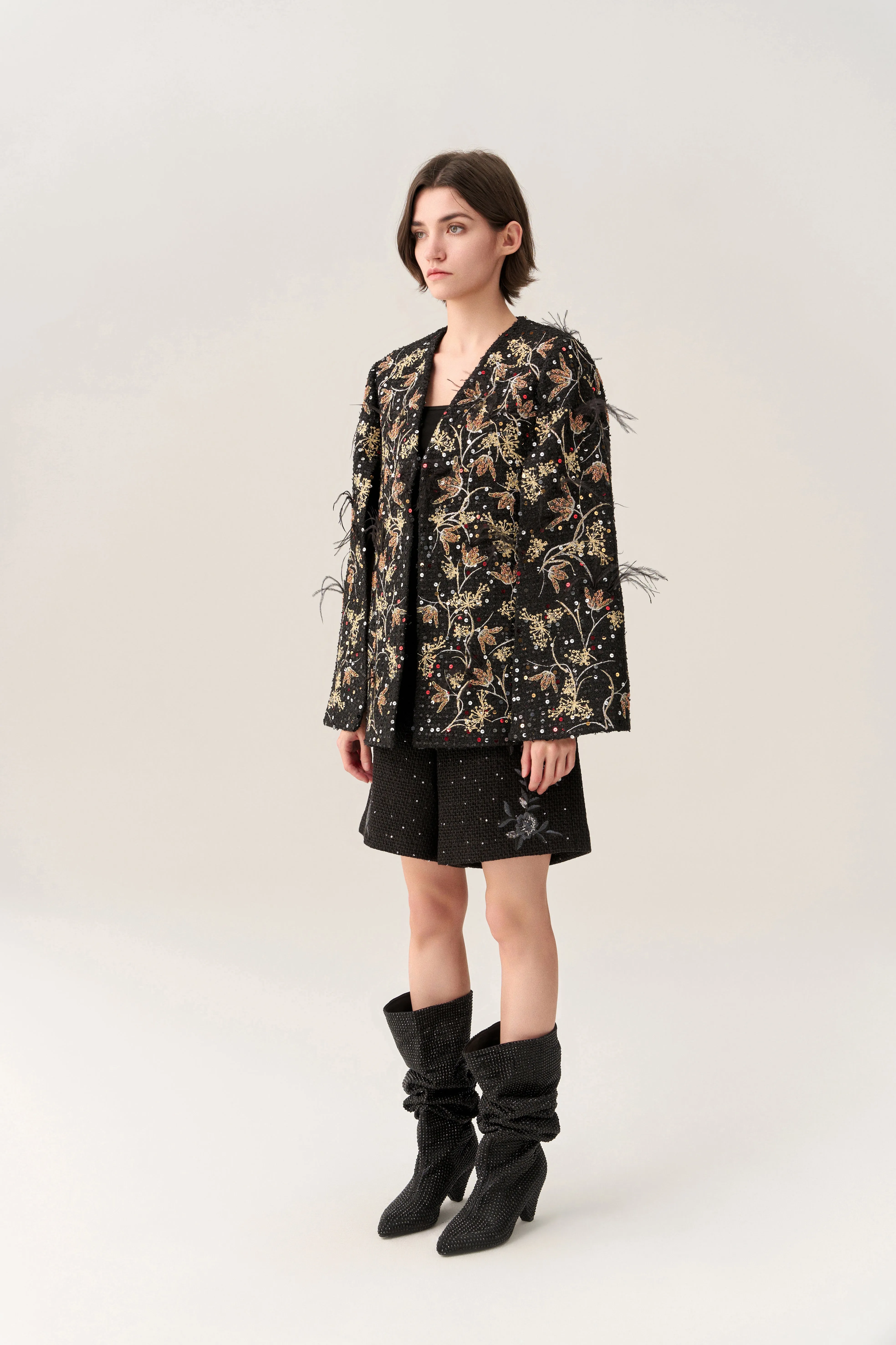 Motif-embroidered Prestige Luxe Oriental Cape