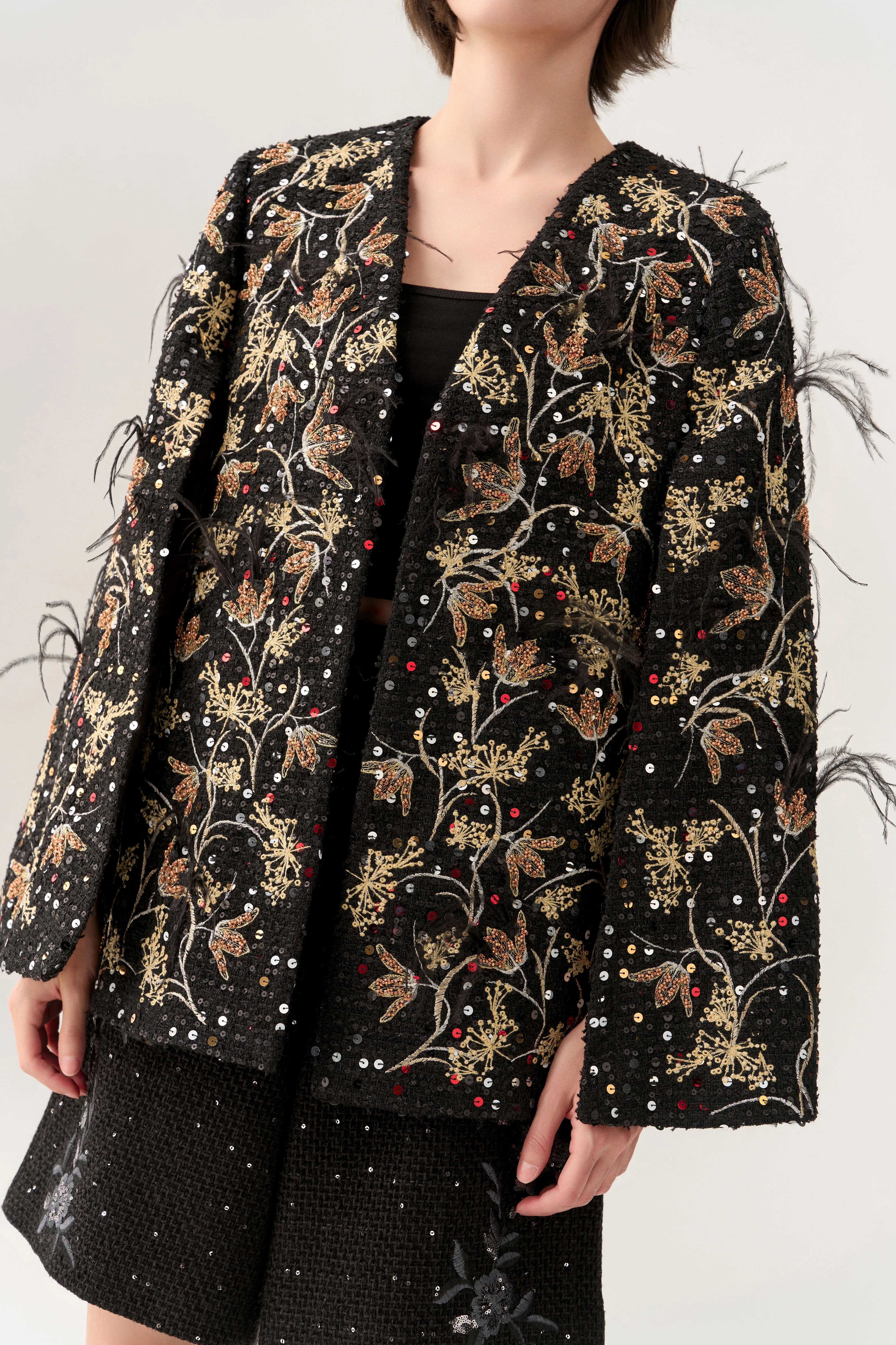 Motif-embroidered Prestige Luxe Oriental Cape