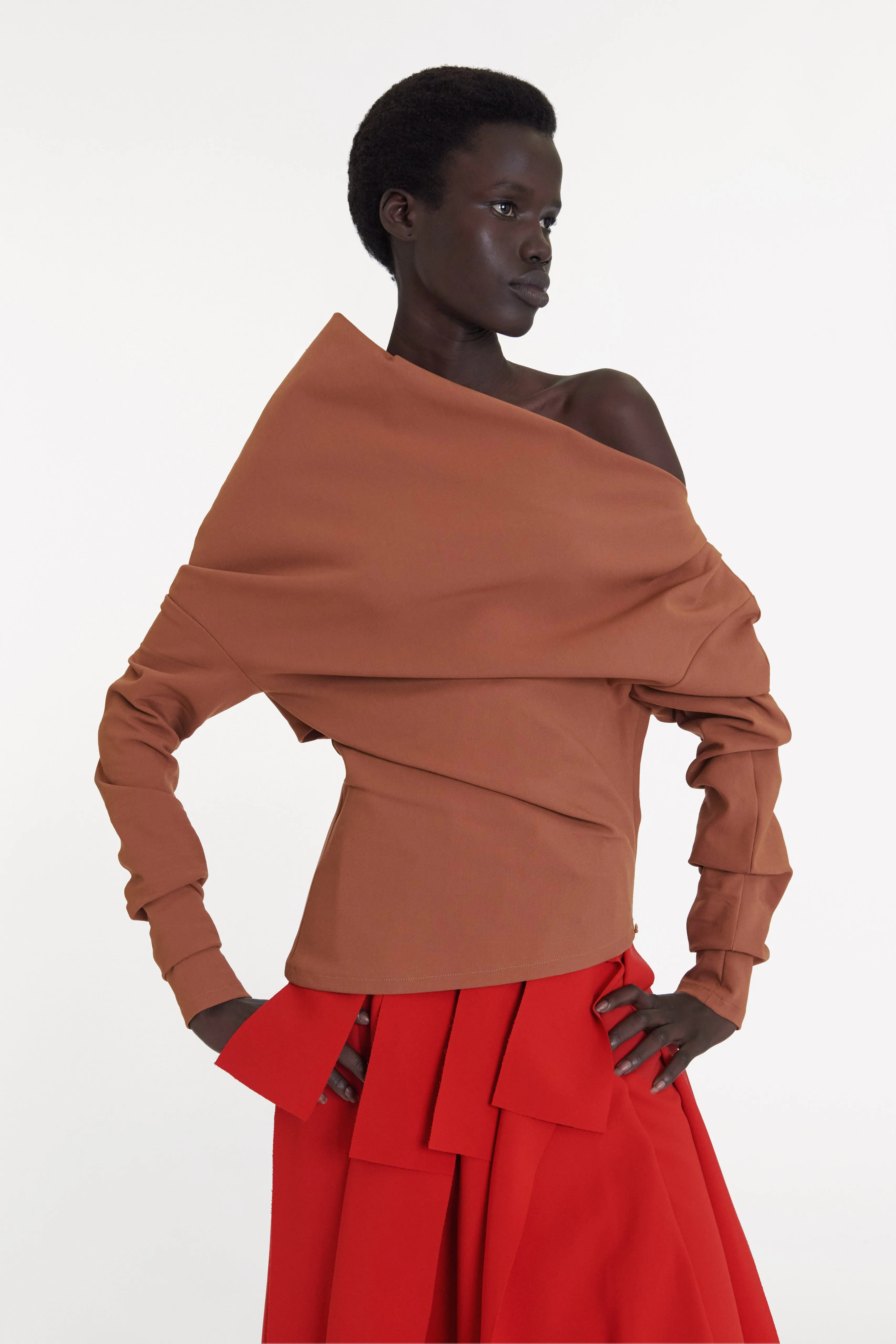 Off Shoulder Asymmetric Longsleeve Top Ginger