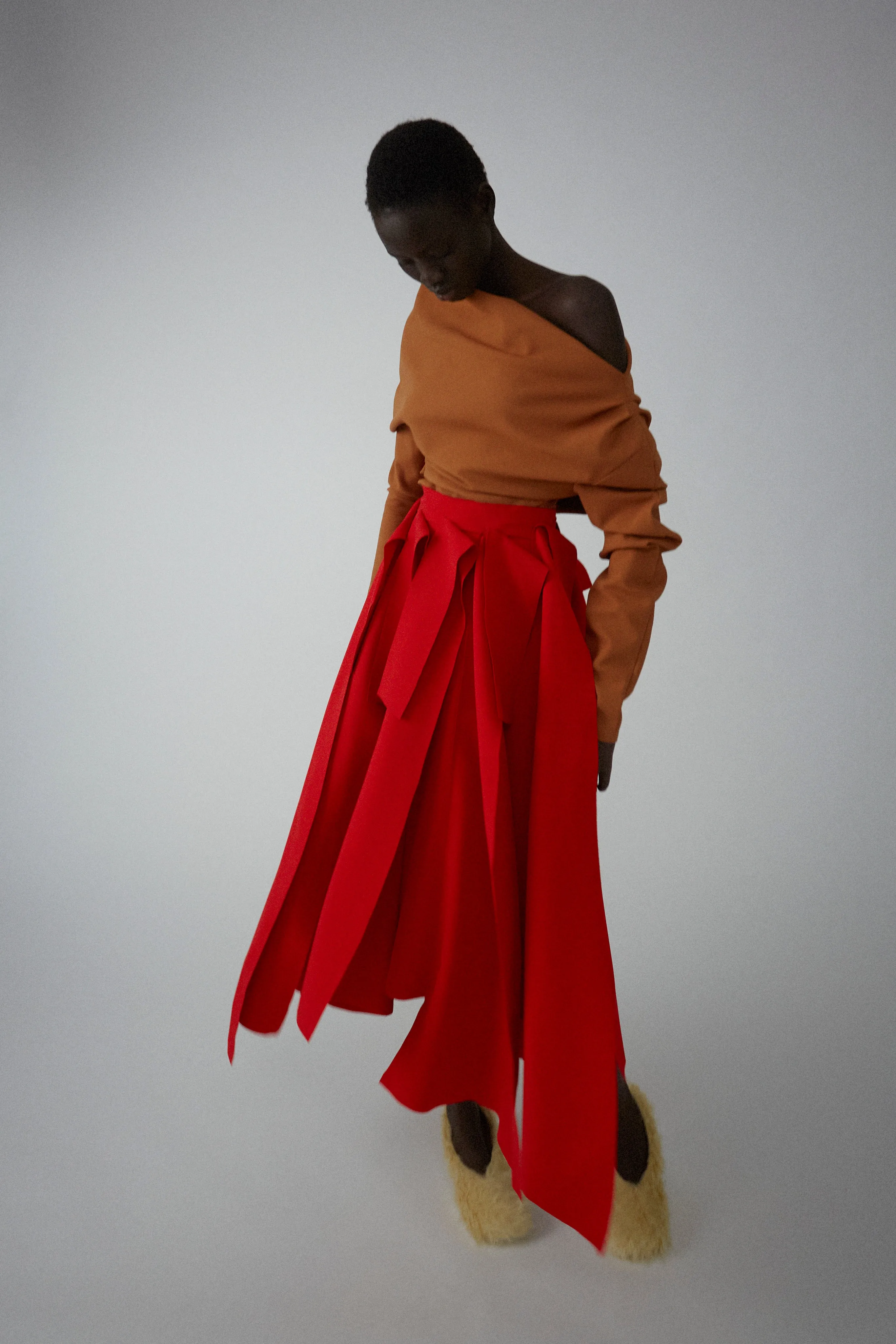 Off Shoulder Asymmetric Longsleeve Top Ginger