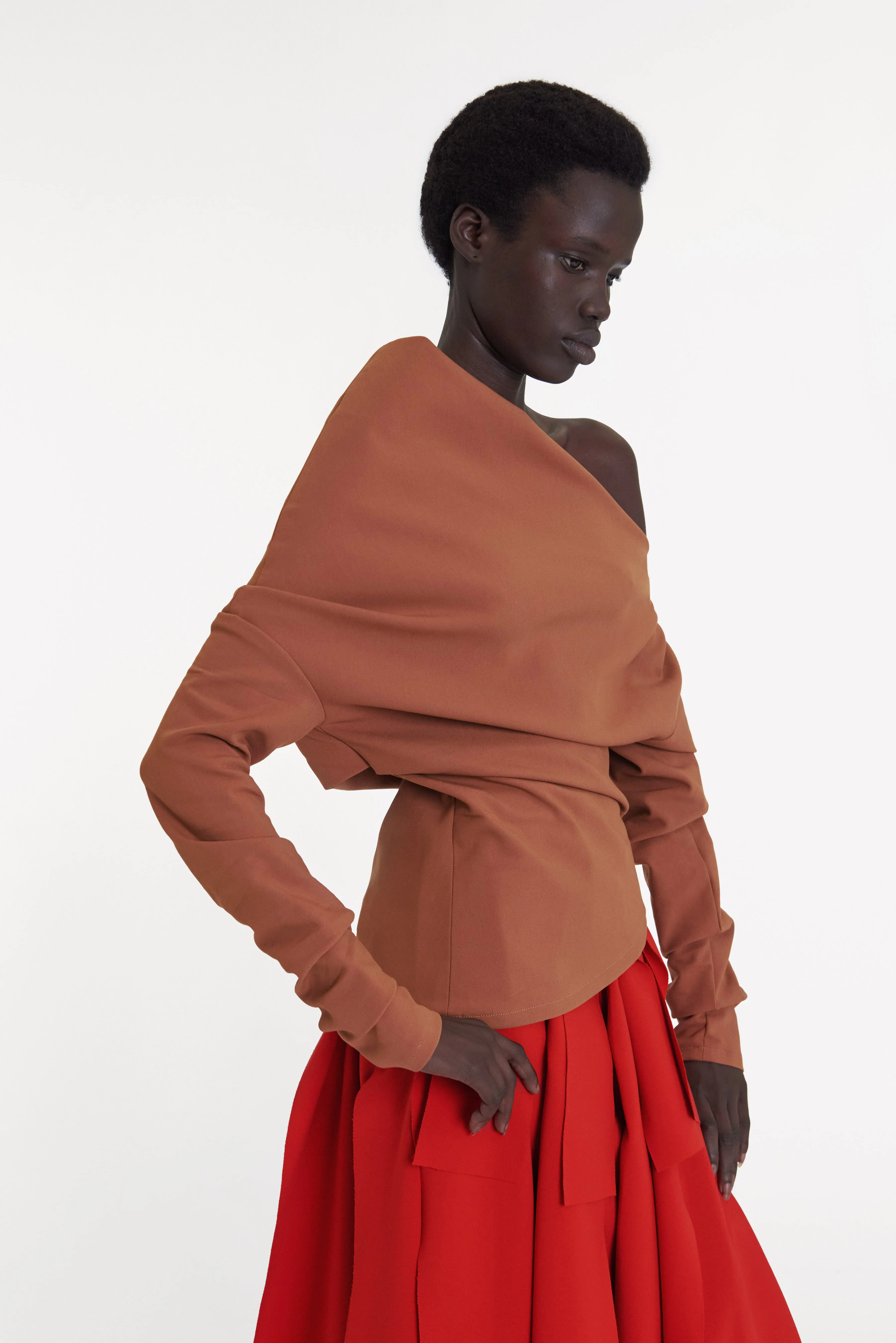 Off Shoulder Asymmetric Longsleeve Top Ginger
