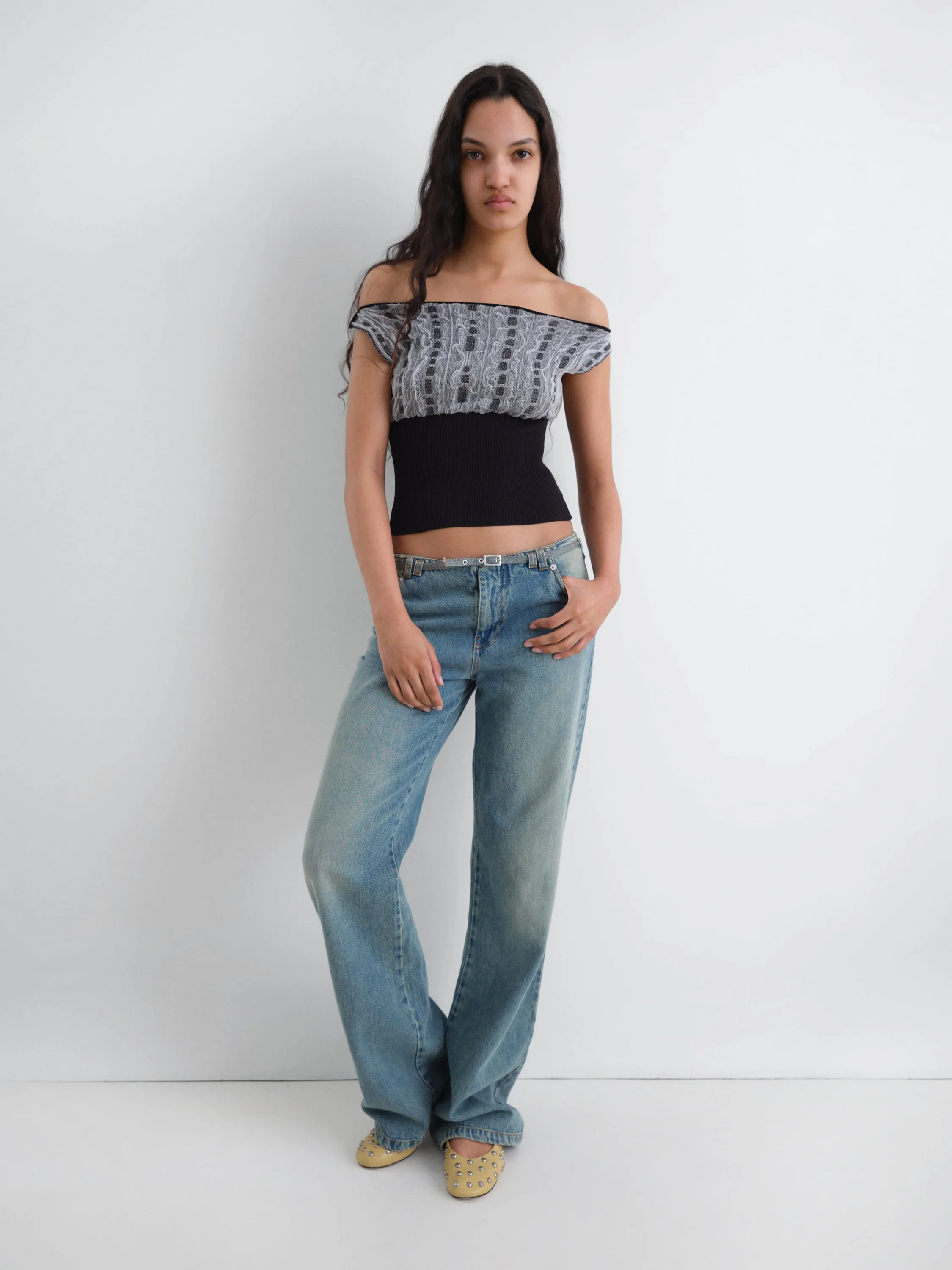 Oto Off-Shoulder Top