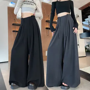 Relaxed Fit Wide Leg Pants with a Chic Design