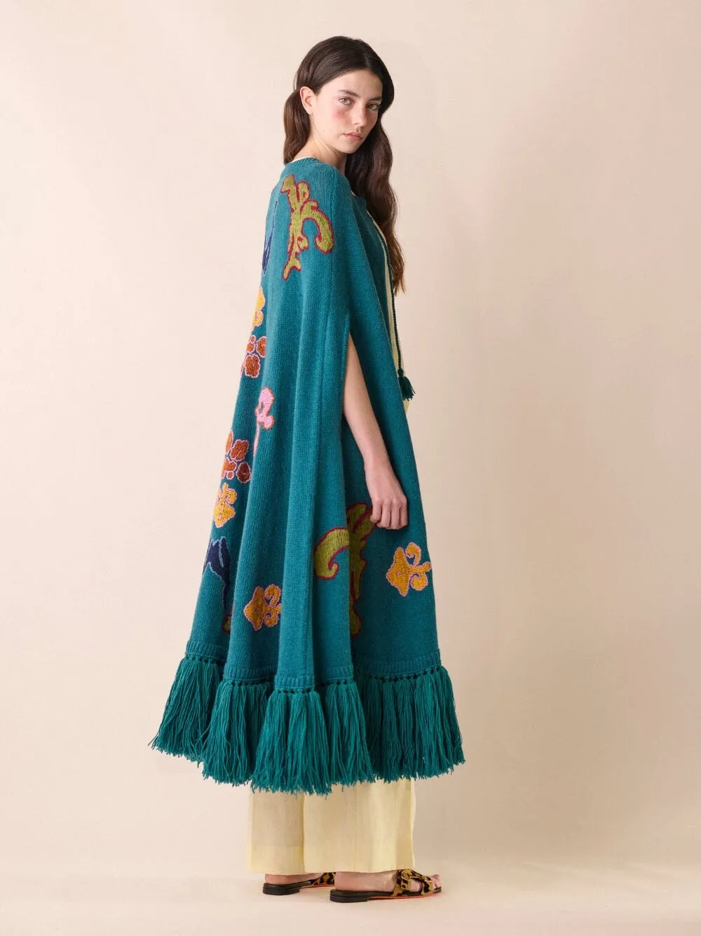 Saphire Embroidered Knitted Cape