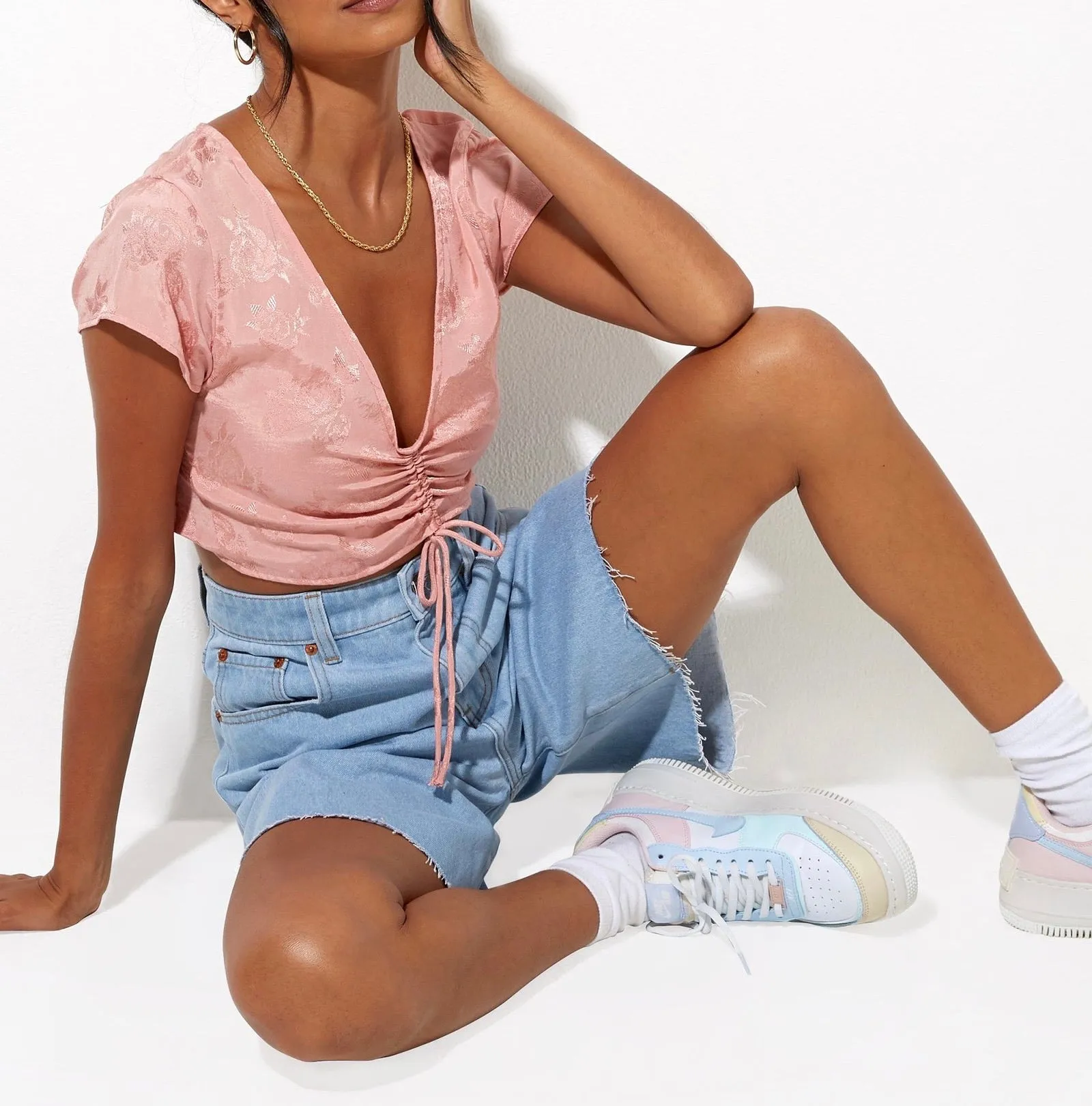 Satin Rose Print Short Sleeve  V Neck Ruch Tie Crop Top