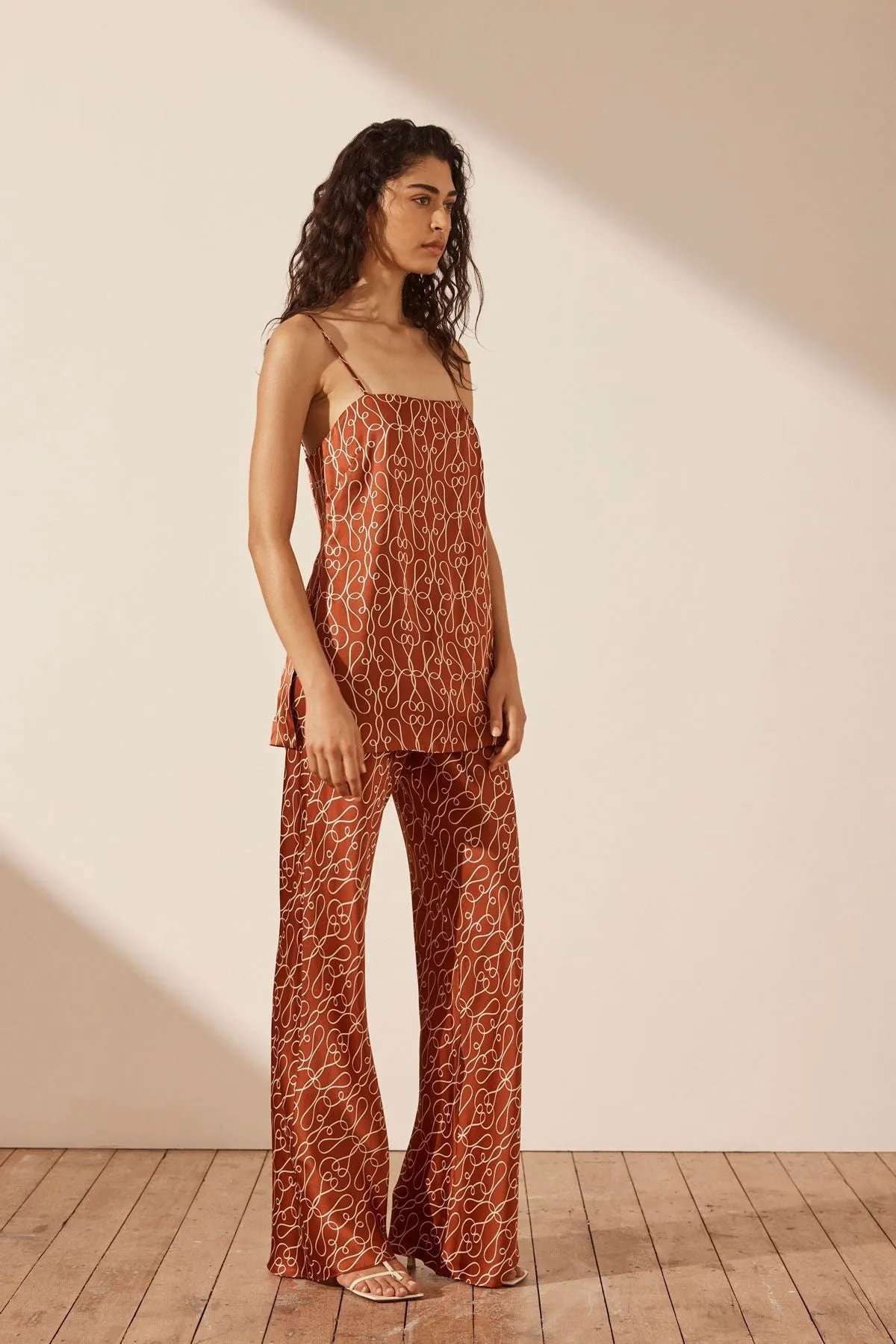 SHONA JOY Artisti Silk Tailored Long Line Top - Brick/Cream