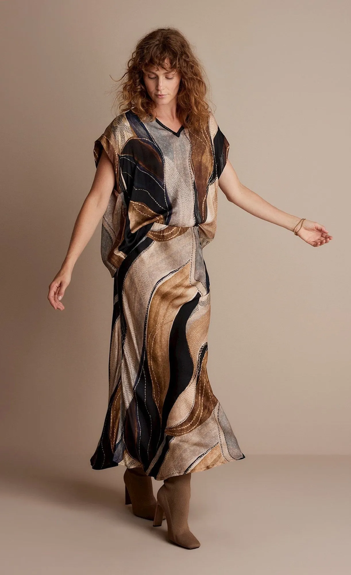 Summum Flowy Lines Sleeveless Organic Print Top