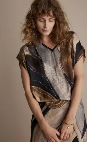 Summum Flowy Lines Sleeveless Organic Print Top