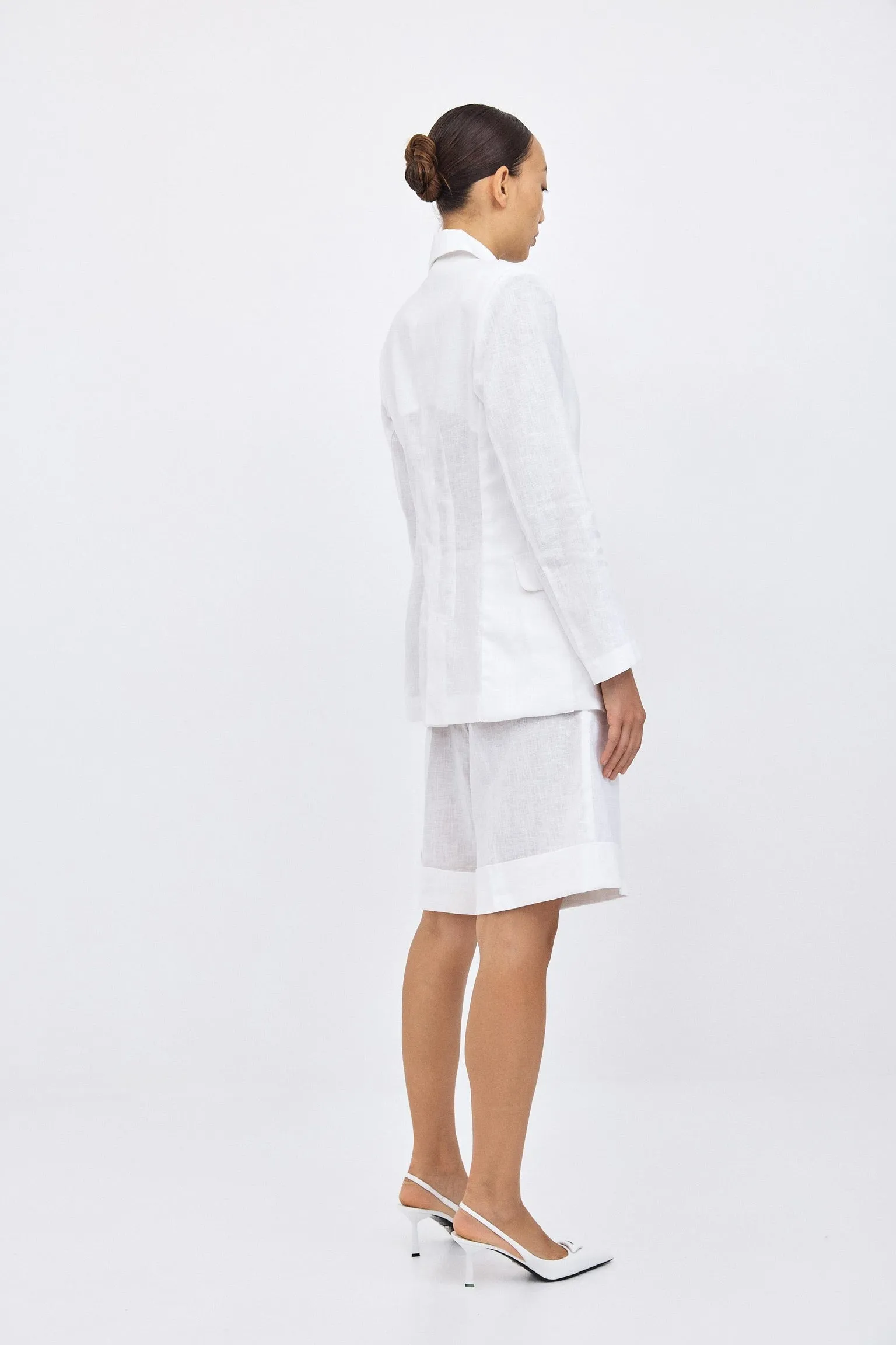 Tailored Linen Barmuda - White