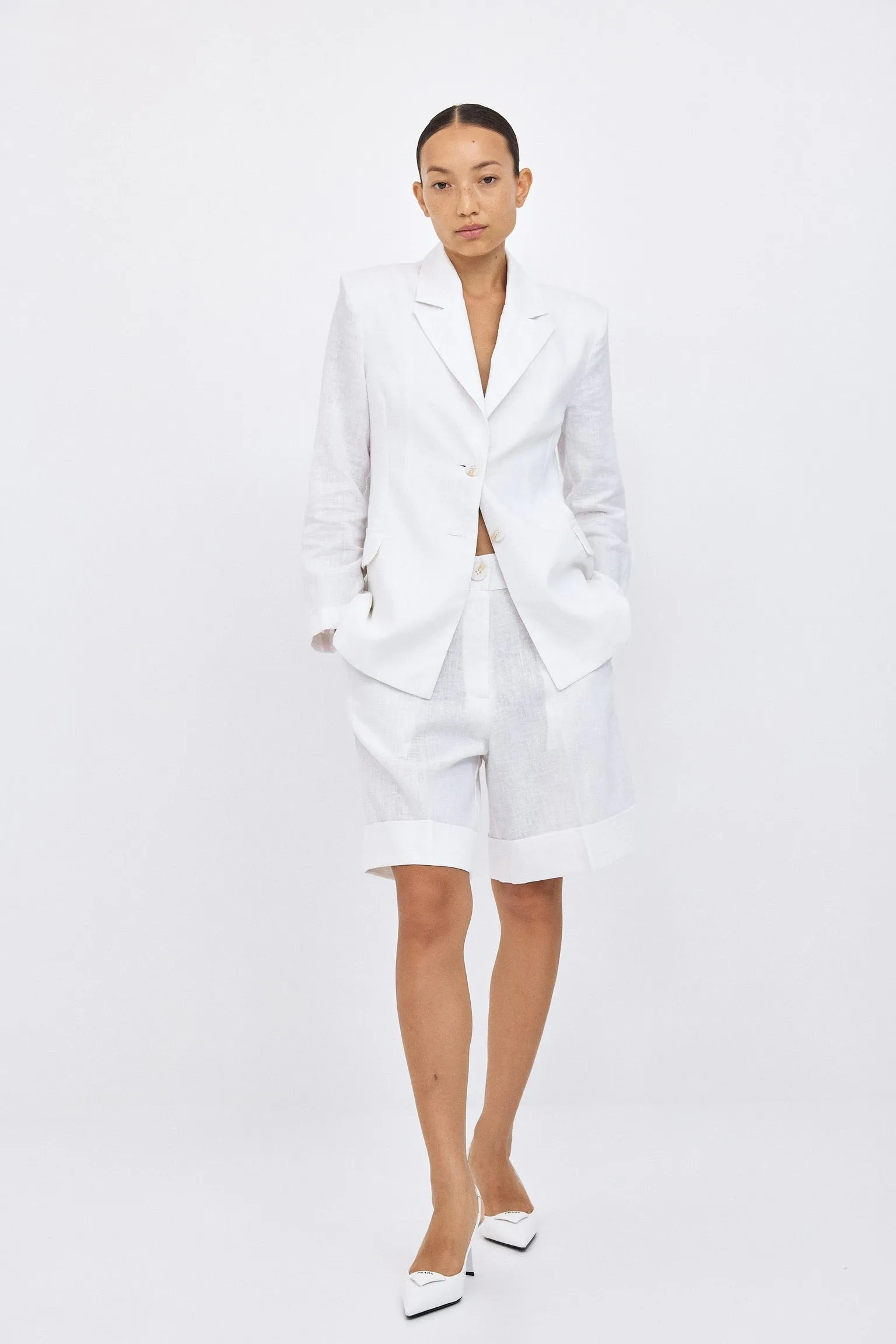 Tailored Linen Barmuda - White