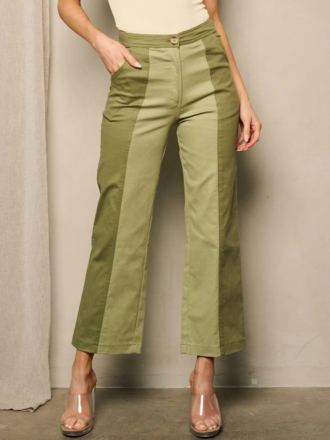 WOMEN'S BUTTON CLOSURE POCKETS STRAIGHT LEG TWO TONE DENIM PANTS