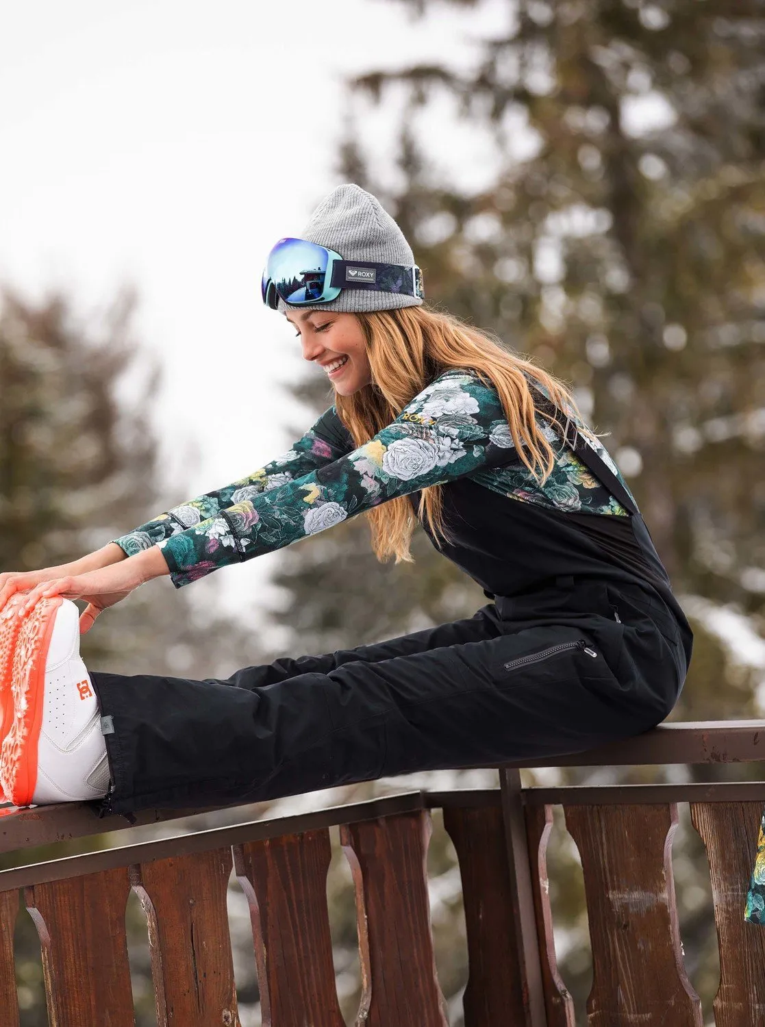 Womens GORE-TEX Stretch Prism Snow Bib Pants