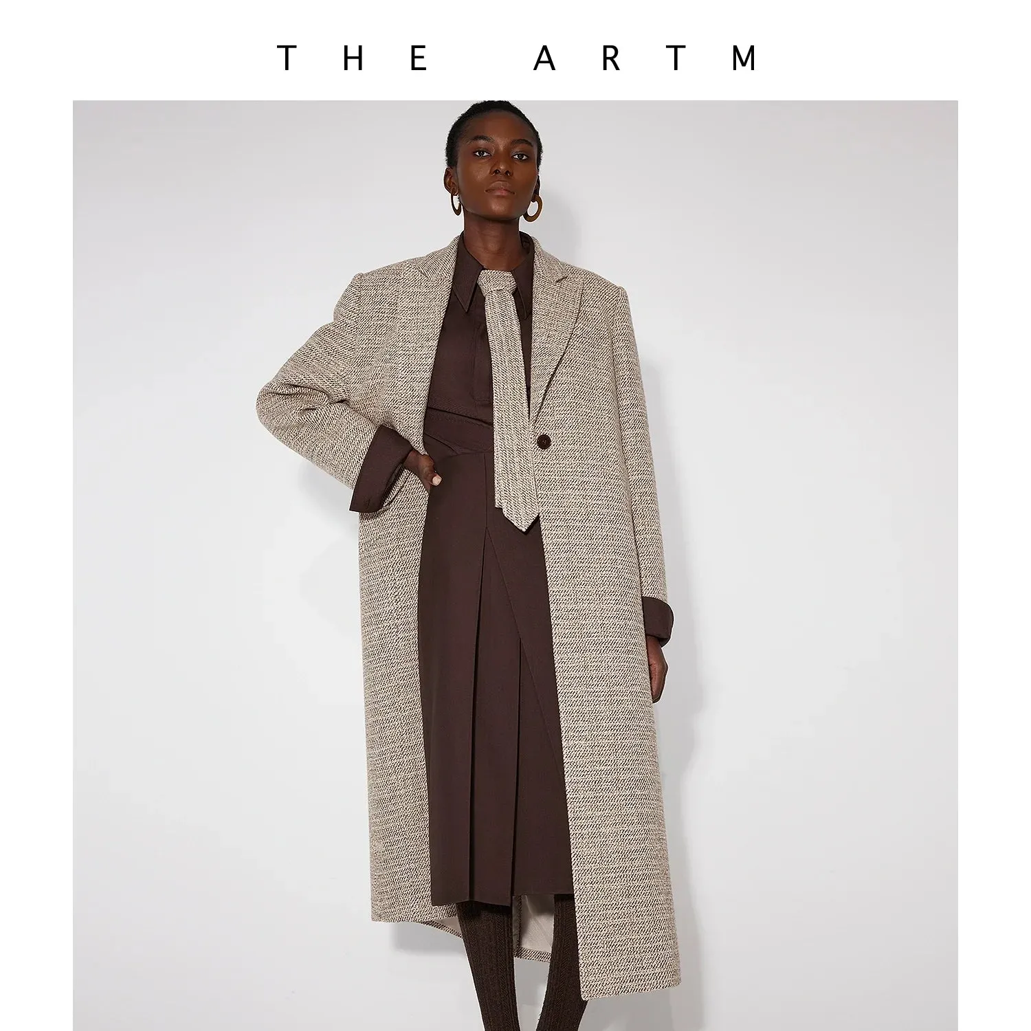 Wool Blended Peaked Lapel Coat
